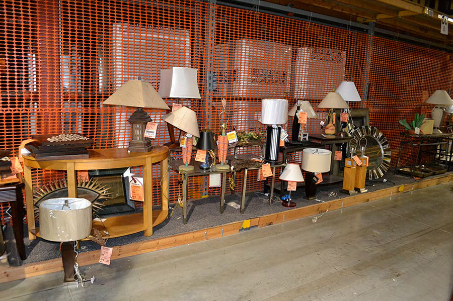 %_tempFileNamecolder-furniture-auction063%